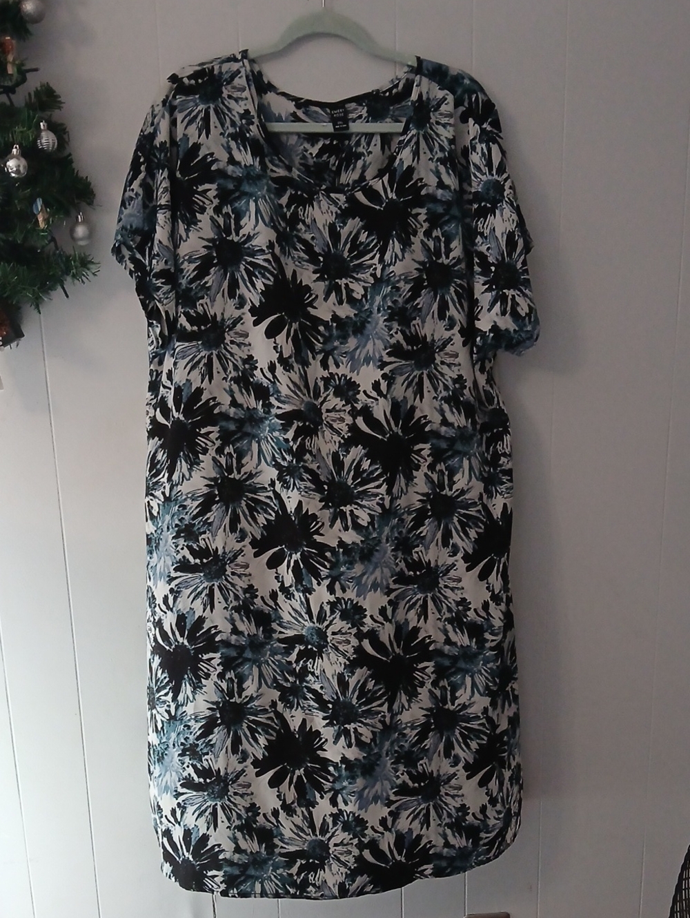 Floral Print Midi Dress — Blue & Black